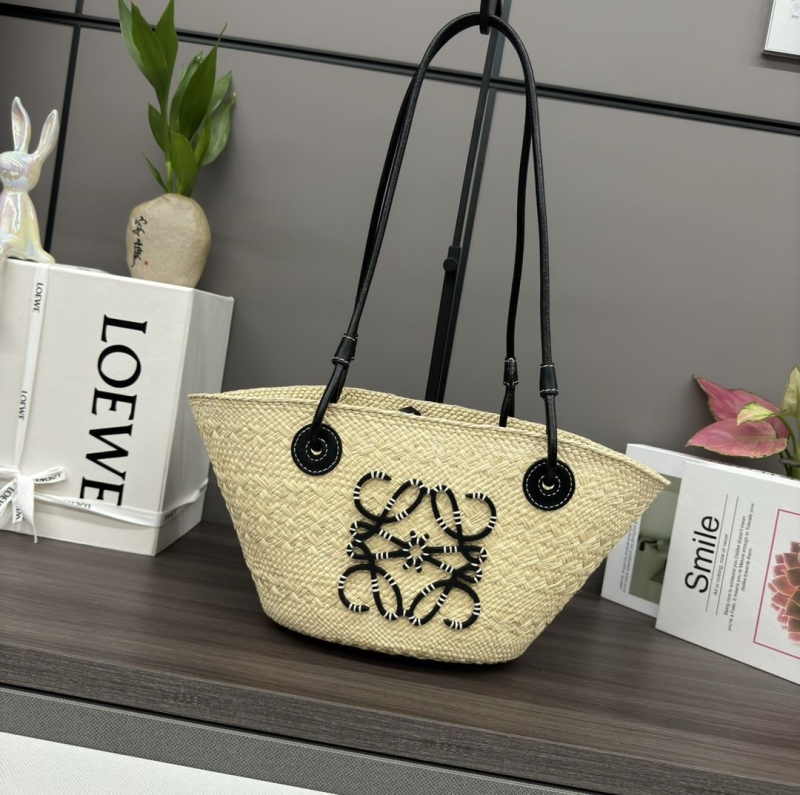 l*ew* shopping bags